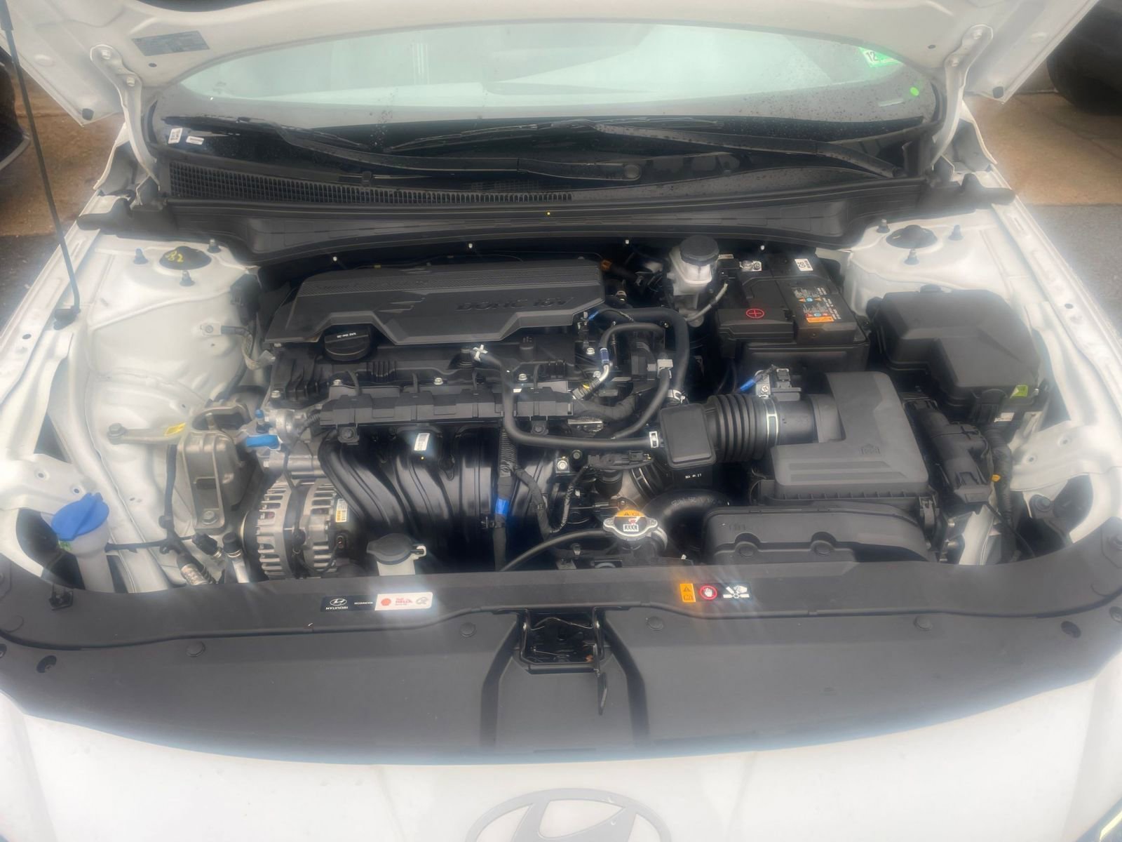 Thumbnail: 2025 Hyundai Elantra - 32