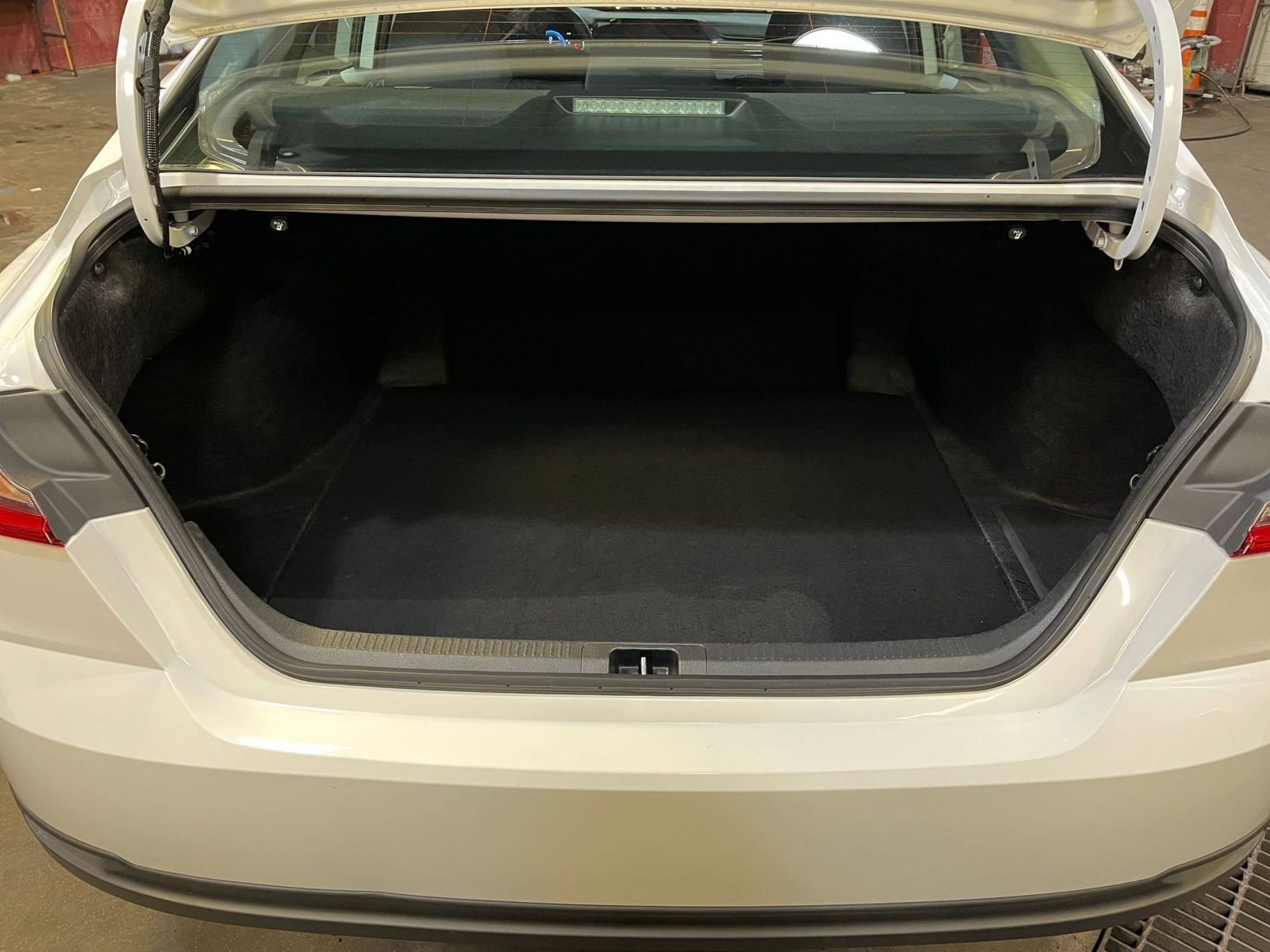 Thumbnail: 2025 Toyota Camry - 30