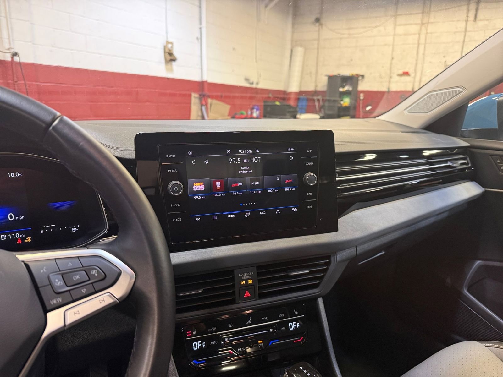 Thumbnail: 2025 Volkswagen Jetta - 21