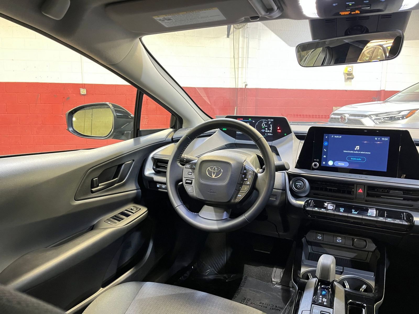 Thumbnail: 2025 Toyota Prius - 33