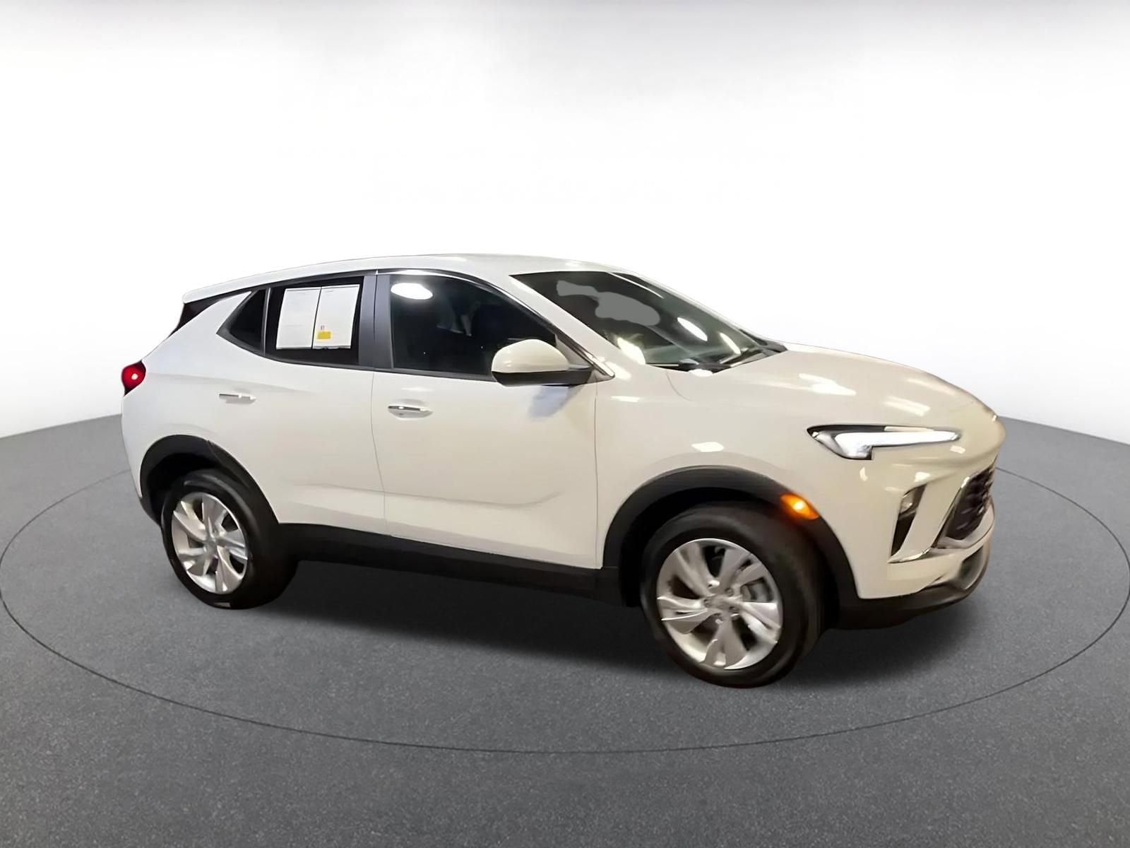 Thumbnail: 2025 Buick Encore GX - 2