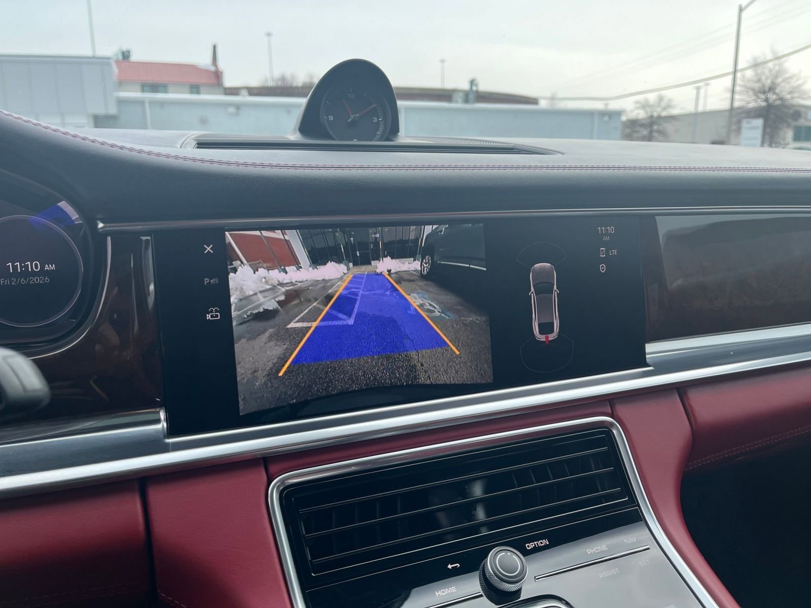 Thumbnail: 2023 Porsche Panamera - 30