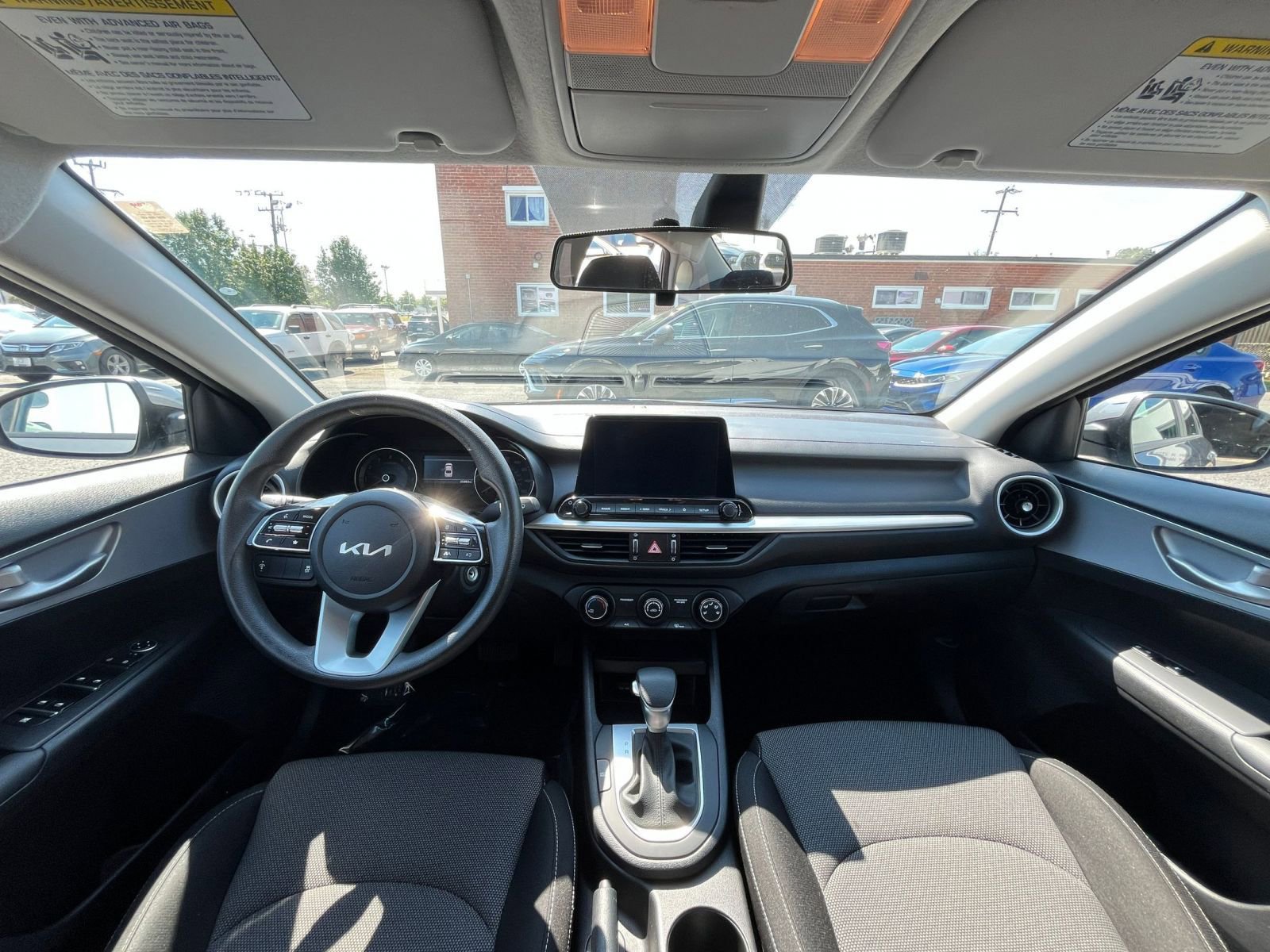 Thumbnail: 2024 Kia Forte - 31