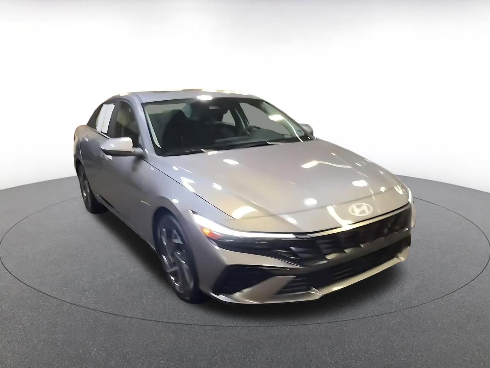 Thumbnail: 2025 Hyundai Elantra - 3