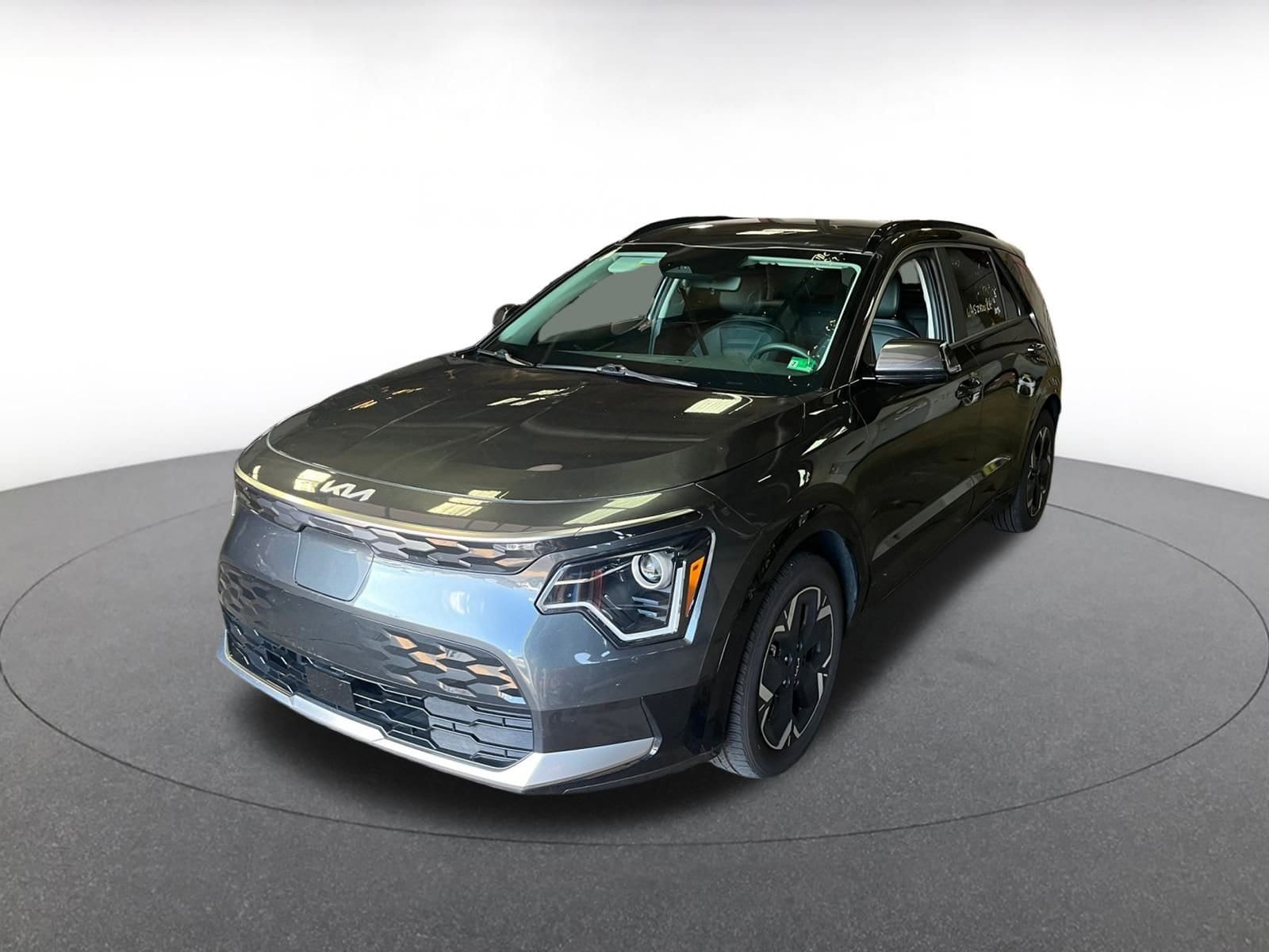 Thumbnail: 2023 Kia Niro - 6