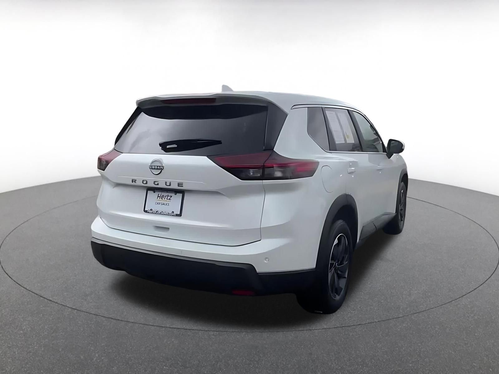 Thumbnail: 2025 Nissan Rogue - 15