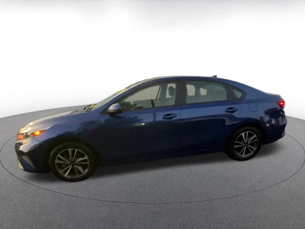 2024 Kia Forte LXS photo 6