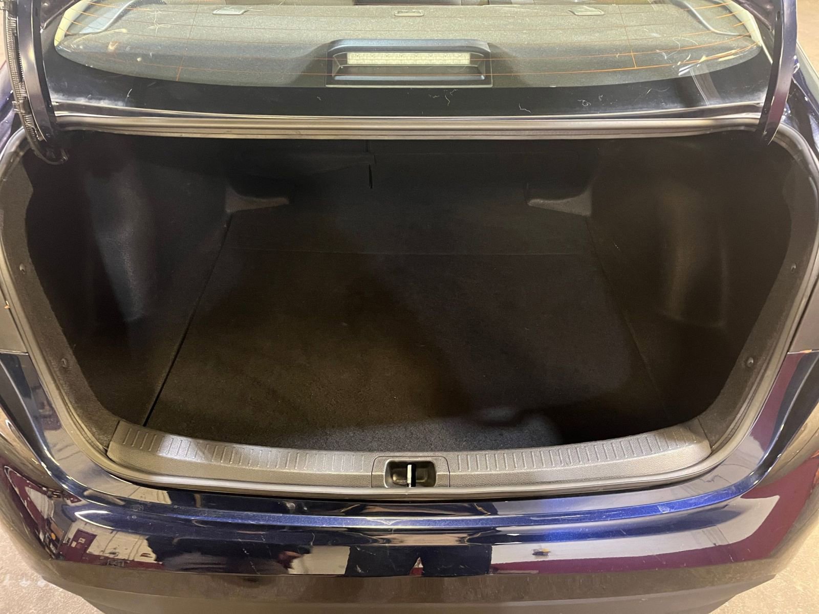 Thumbnail: 2025 Toyota Corolla - 30