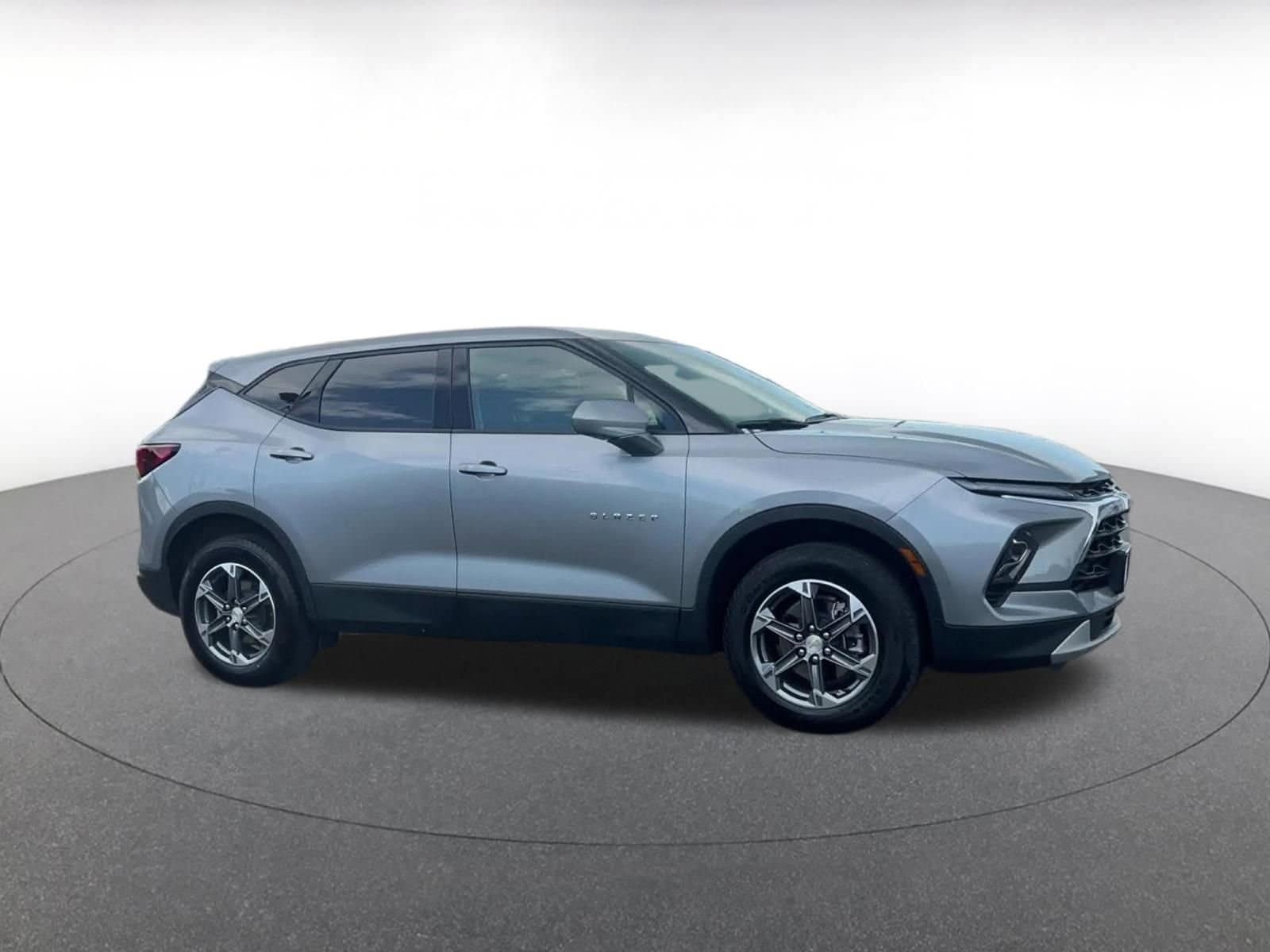 Thumbnail: 2025 Chevrolet Blazer - 2