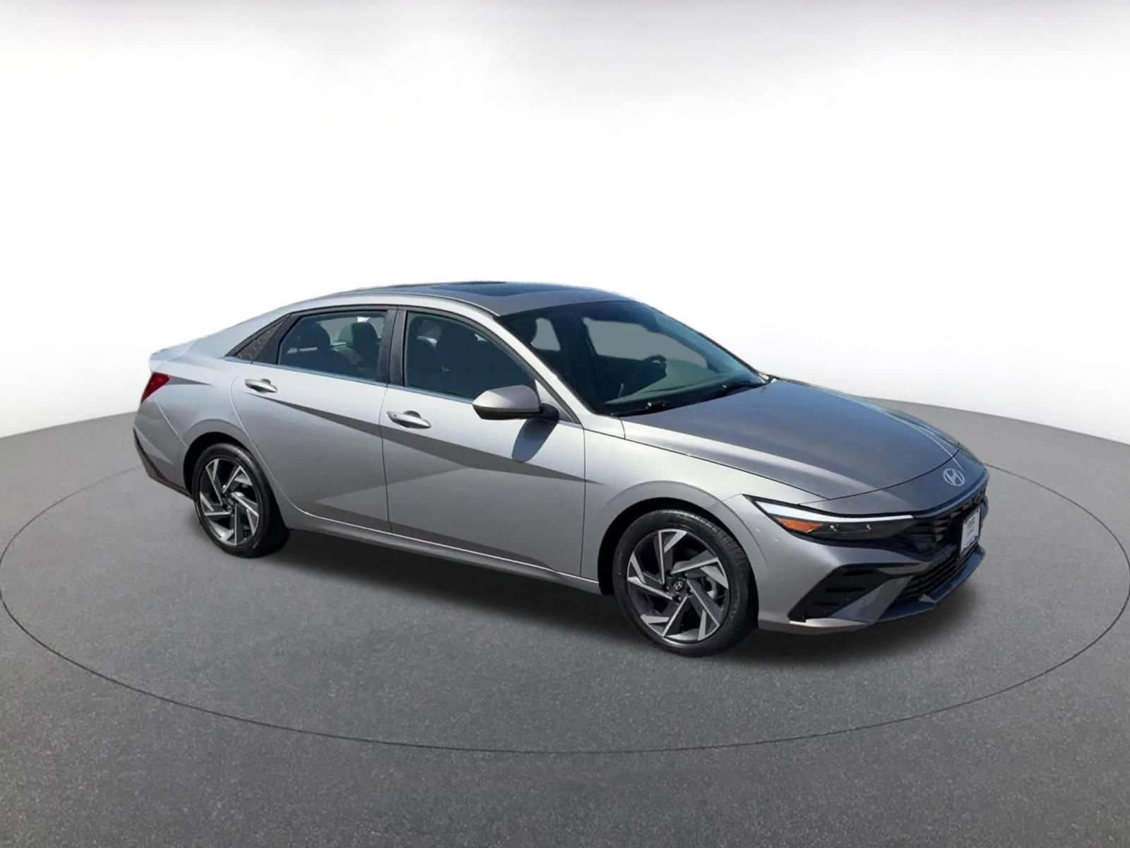 Thumbnail: 2025 Hyundai Elantra - 2