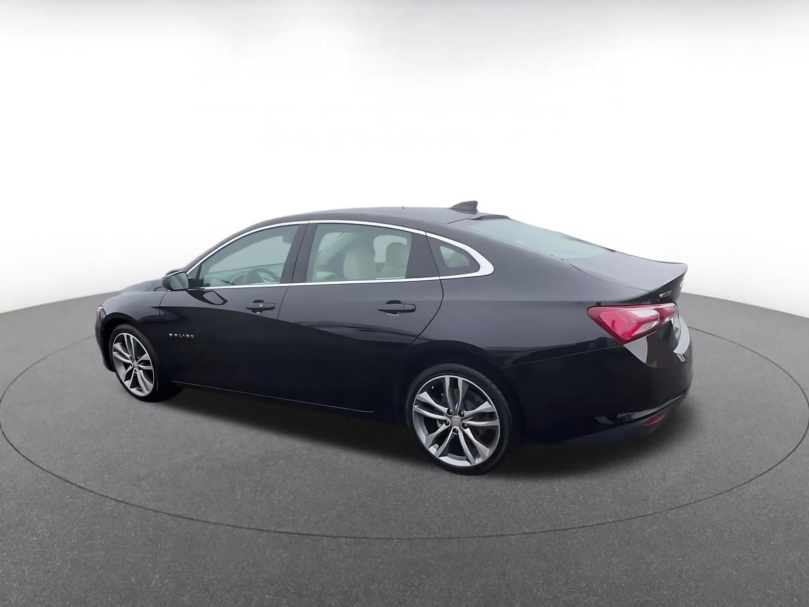 Thumbnail: 2024 Chevrolet Malibu - 10