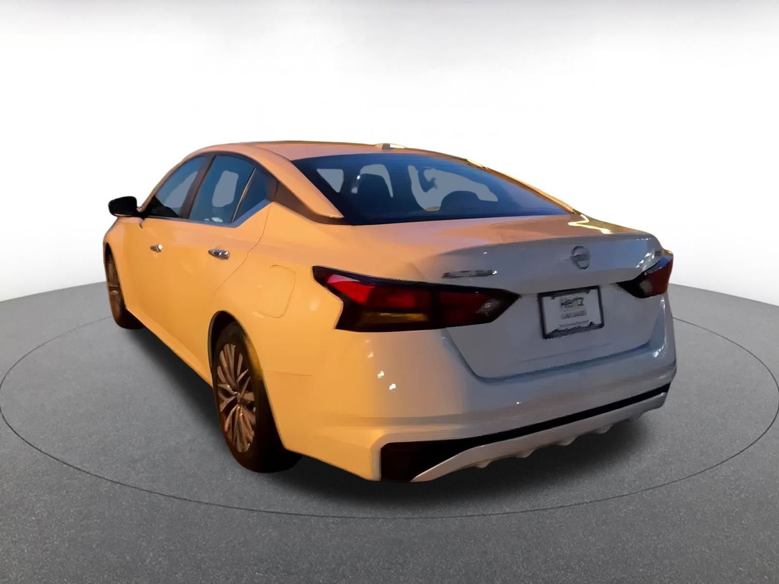 Thumbnail: 2024 Nissan Altima - 11