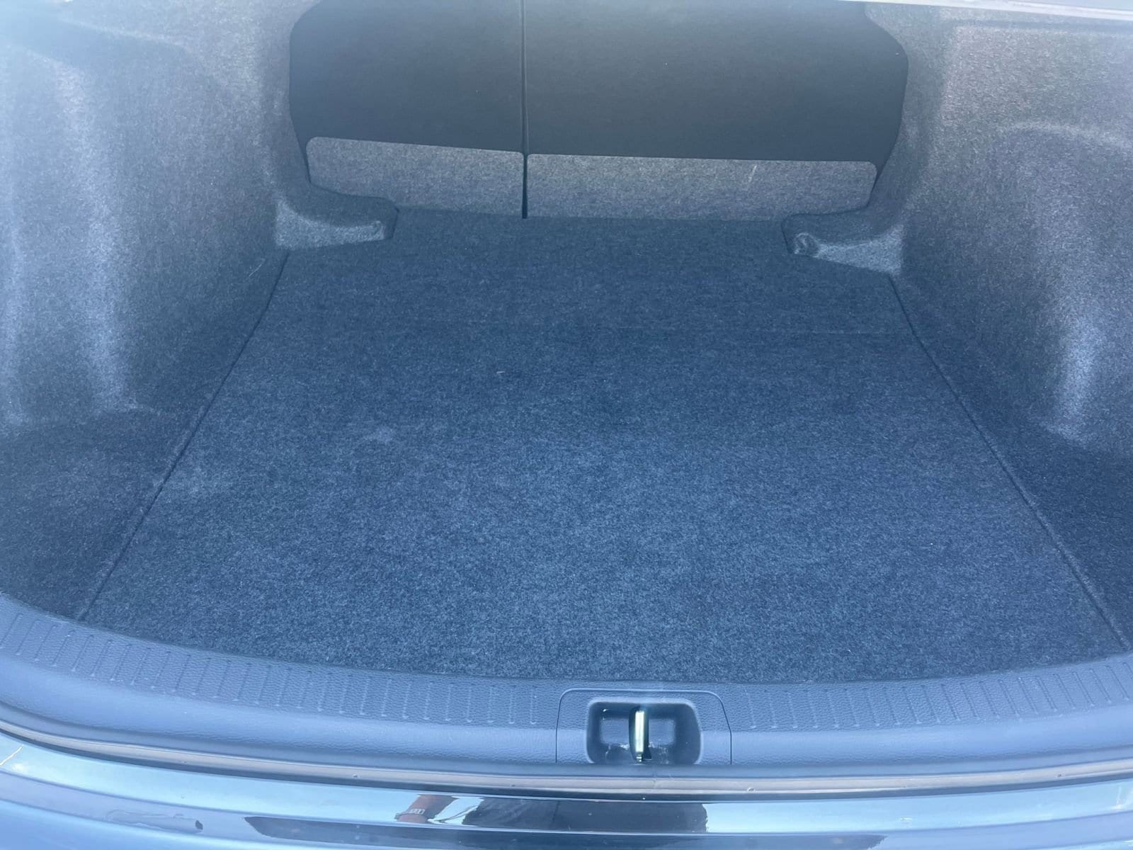 Thumbnail: 2025 Toyota Corolla - 30