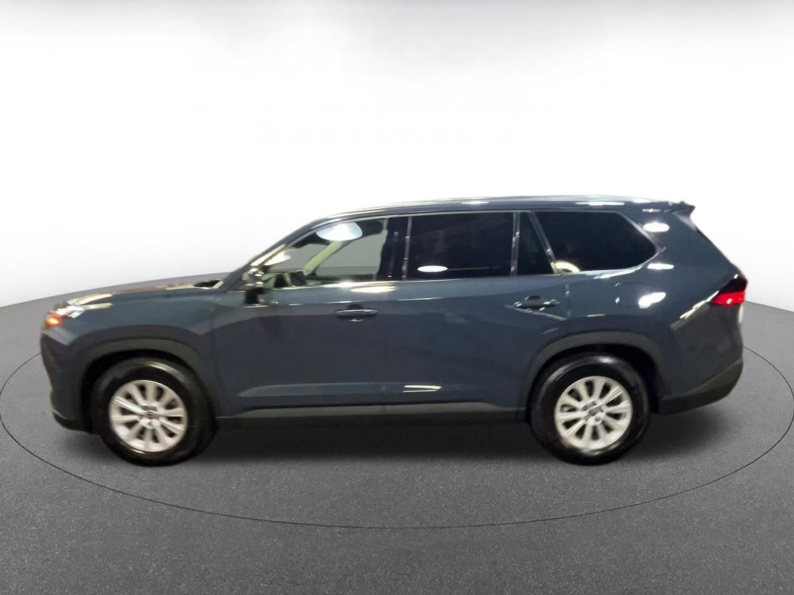 Thumbnail: 2025 Toyota Grand Highlander - 9