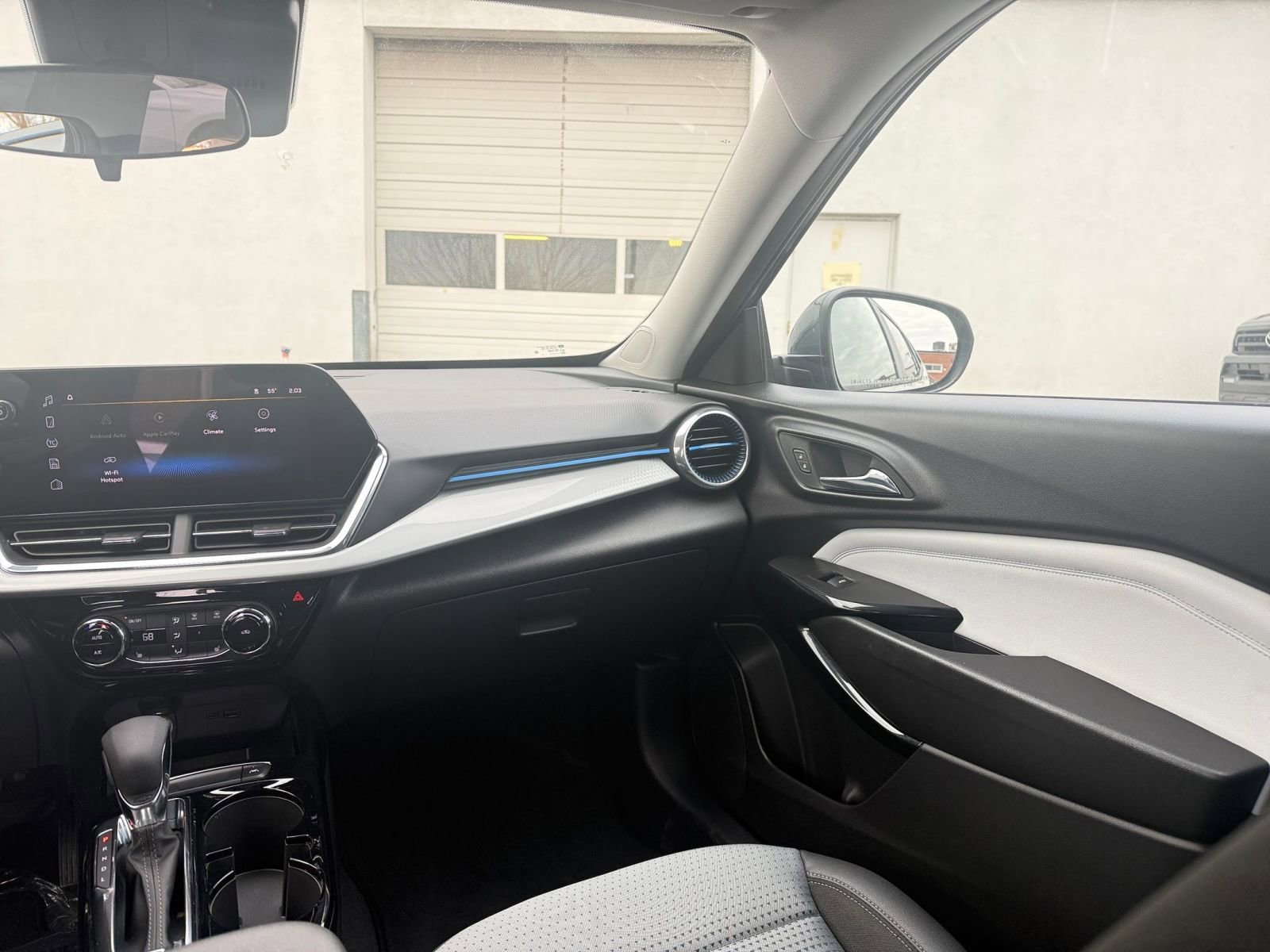 Thumbnail: 2025 Chevrolet Trax - 34