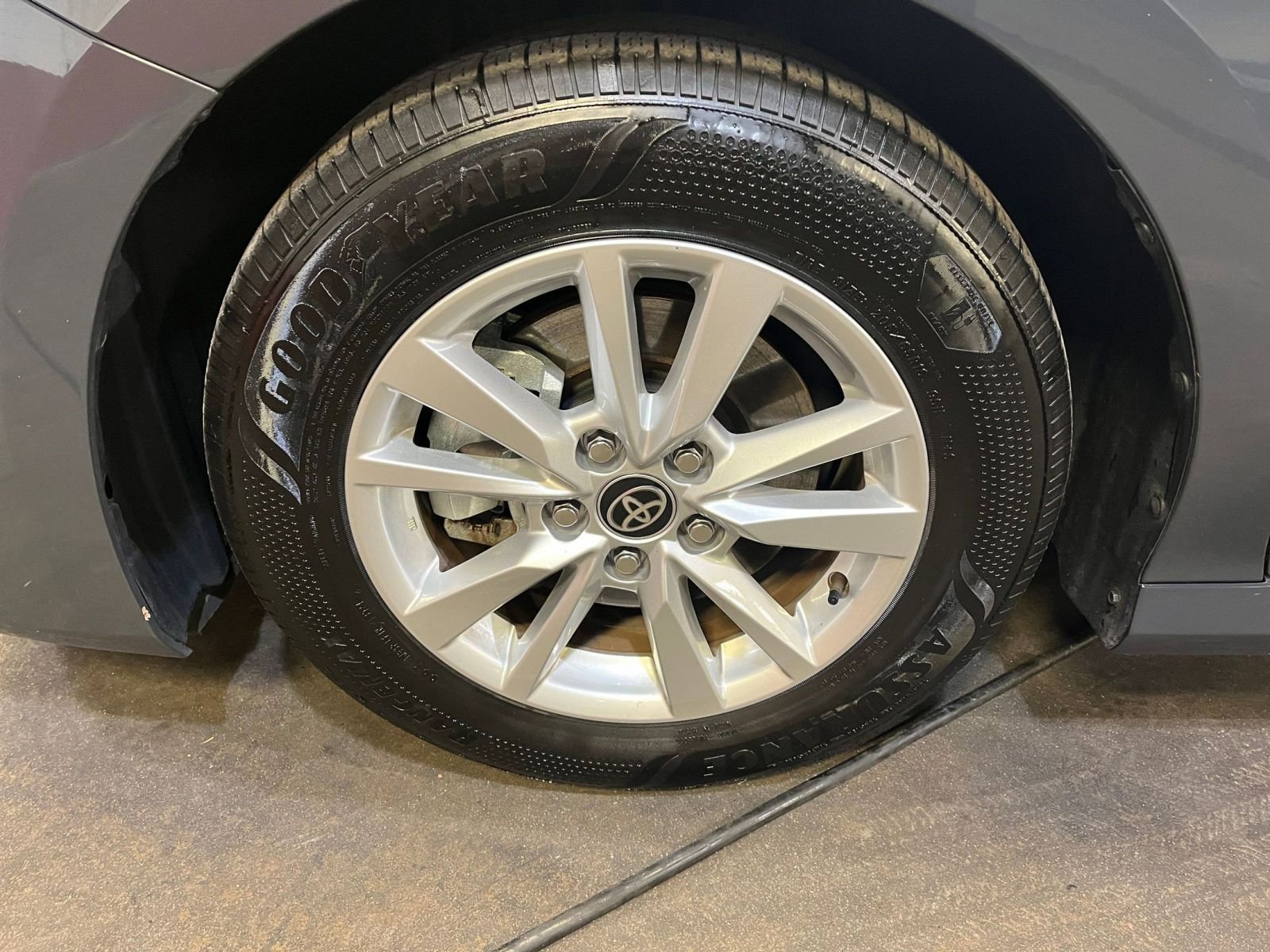 Thumbnail: 2025 Toyota Camry - 29