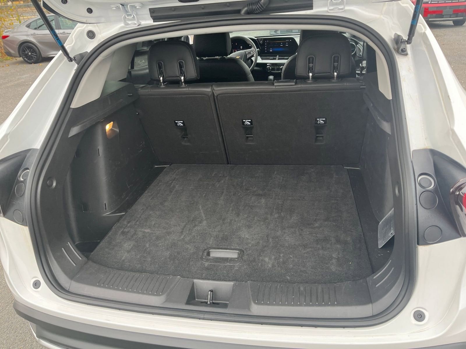 Thumbnail: 2025 Chevrolet Trax - 31