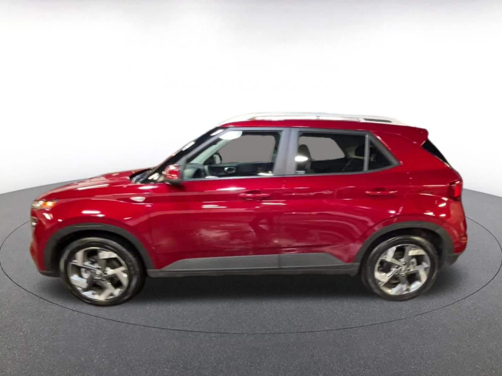 Thumbnail: 2025 Hyundai Venue - 9