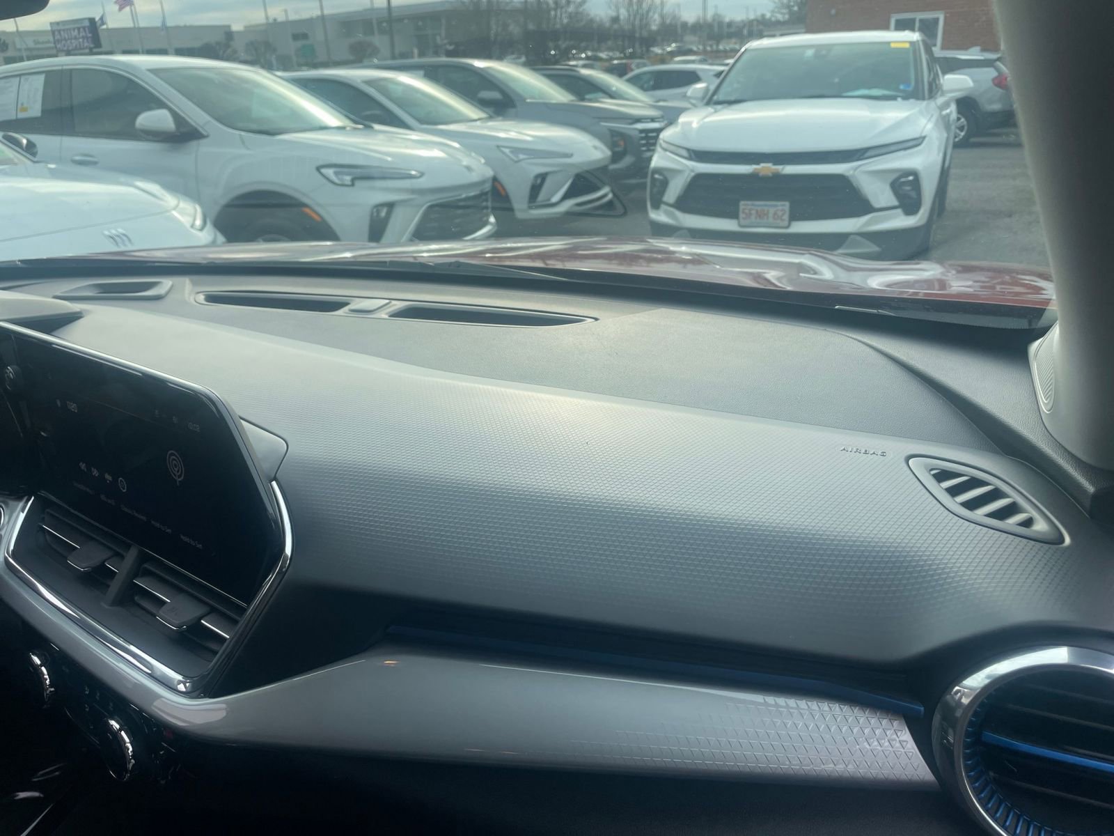 Thumbnail: 2025 Chevrolet Trax - 34