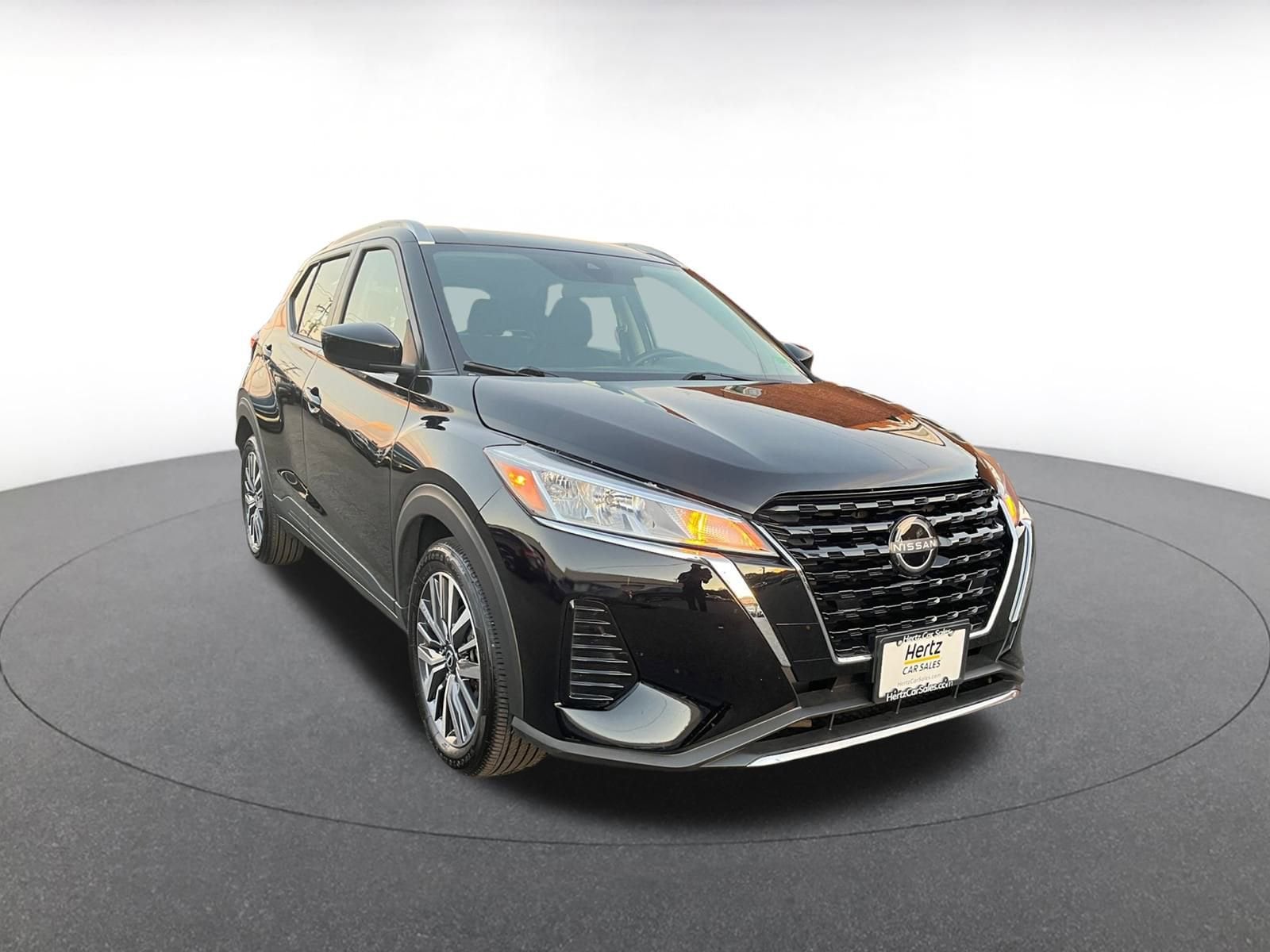 Thumbnail: 2024 Nissan Kicks - 1