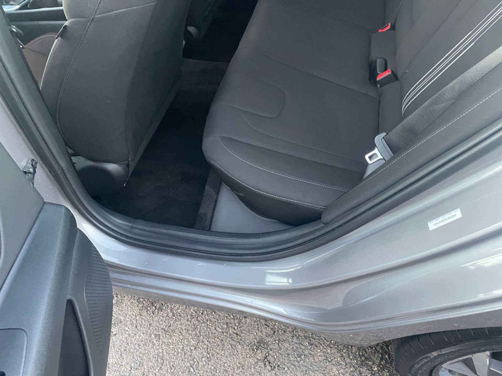 Thumbnail: 2025 Hyundai Elantra - 25