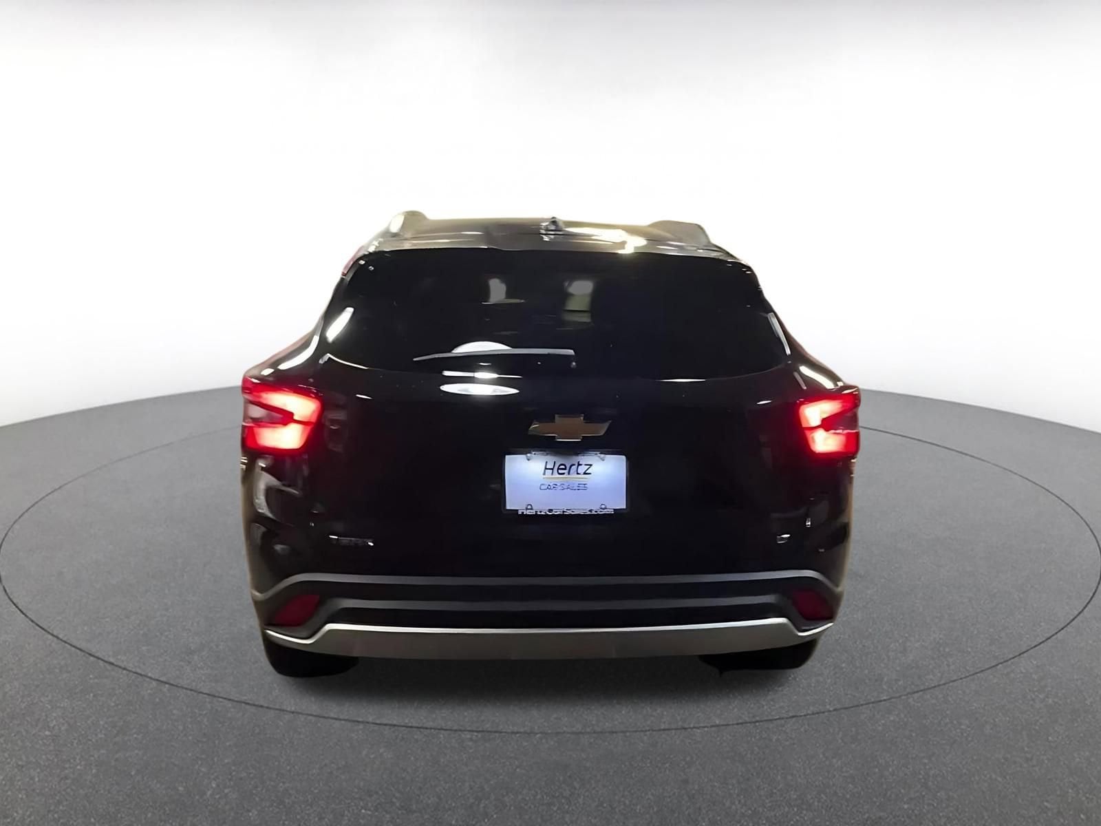 Thumbnail: 2025 Chevrolet Trax - 12