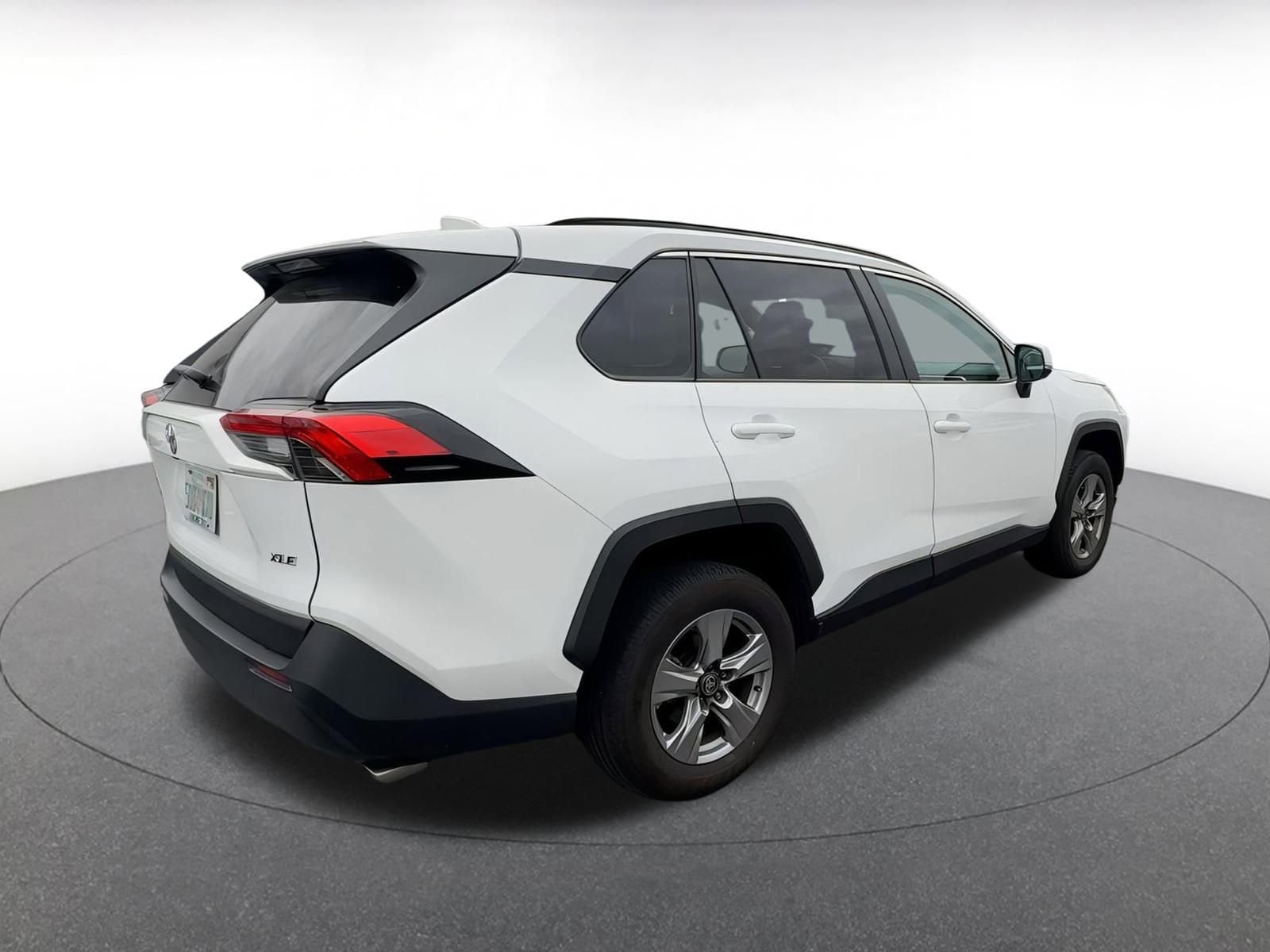 Thumbnail: 2025 Toyota RAV4 - 8