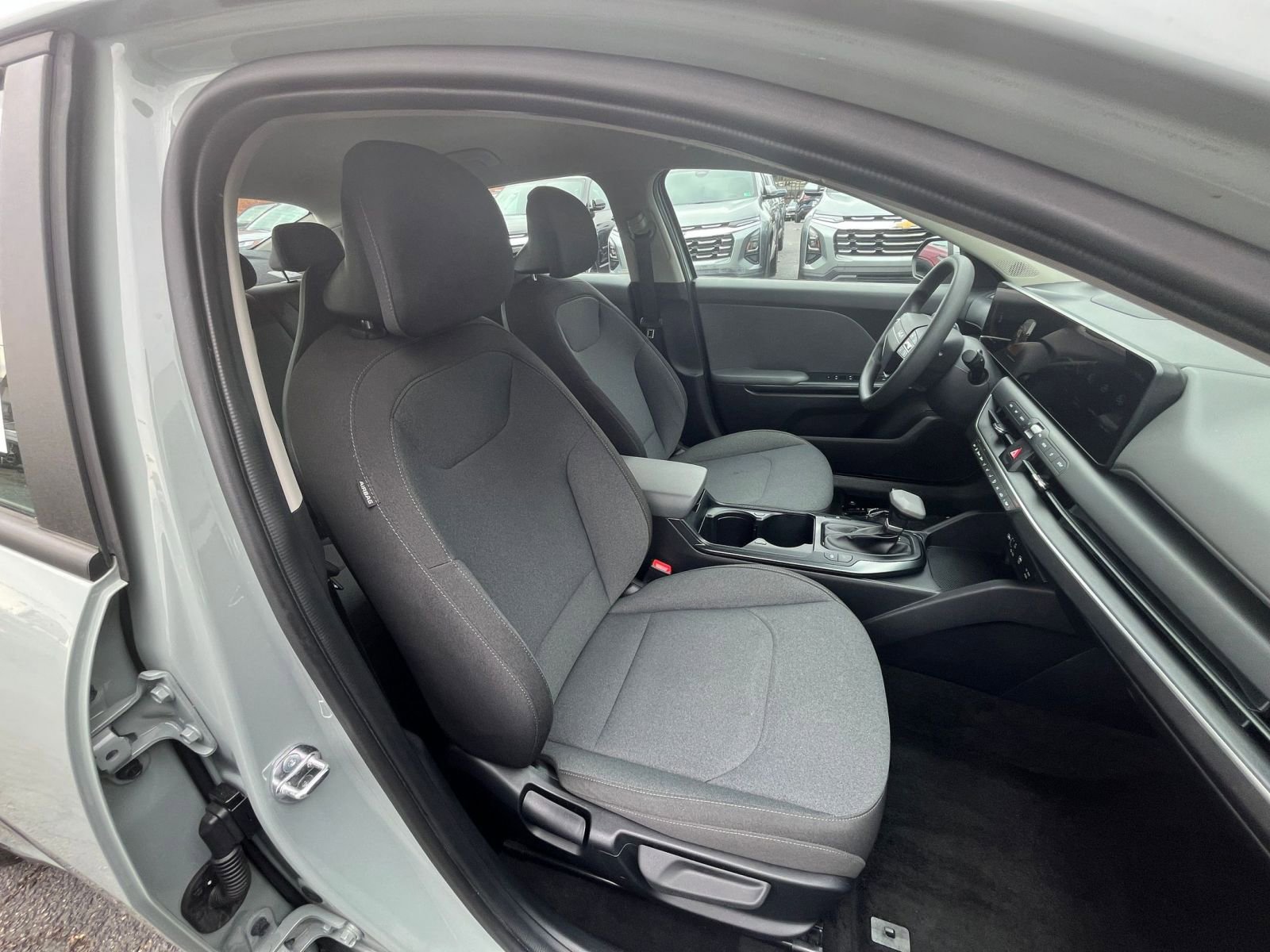 Thumbnail: 2025 Kia K4 - 35