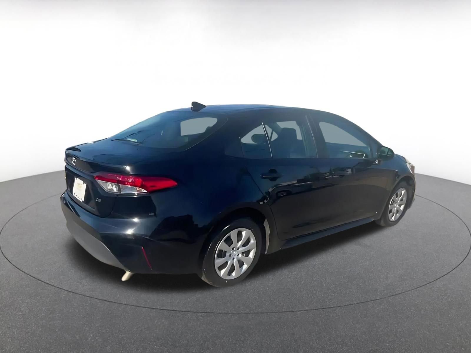 Thumbnail: 2025 Toyota Corolla - 15