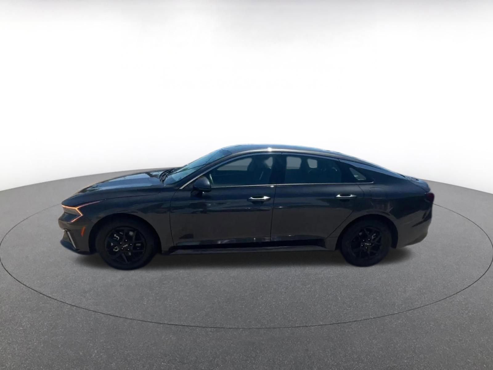 Thumbnail: 2025 Kia K5 - 9