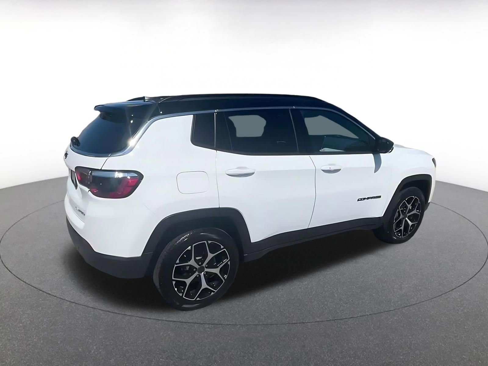 Thumbnail: 2025 Jeep Compass - 15