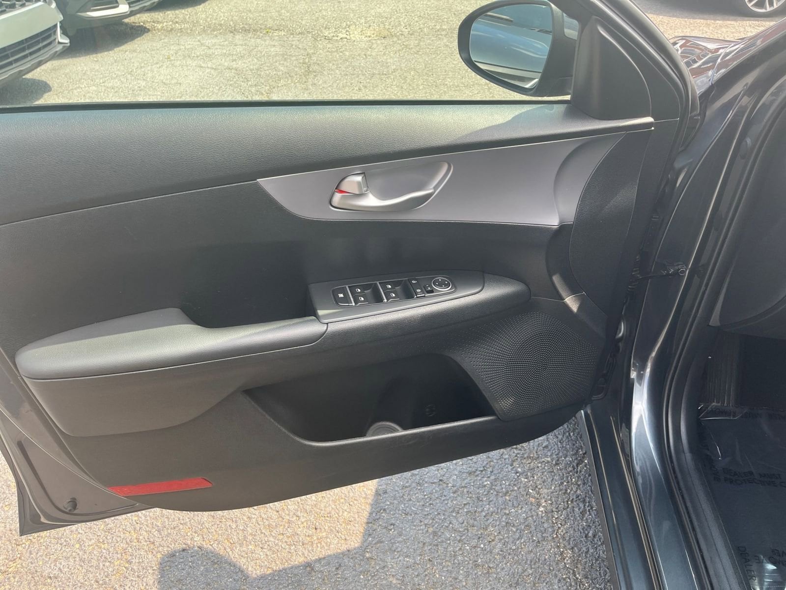 Thumbnail: 2024 Kia Forte - 20