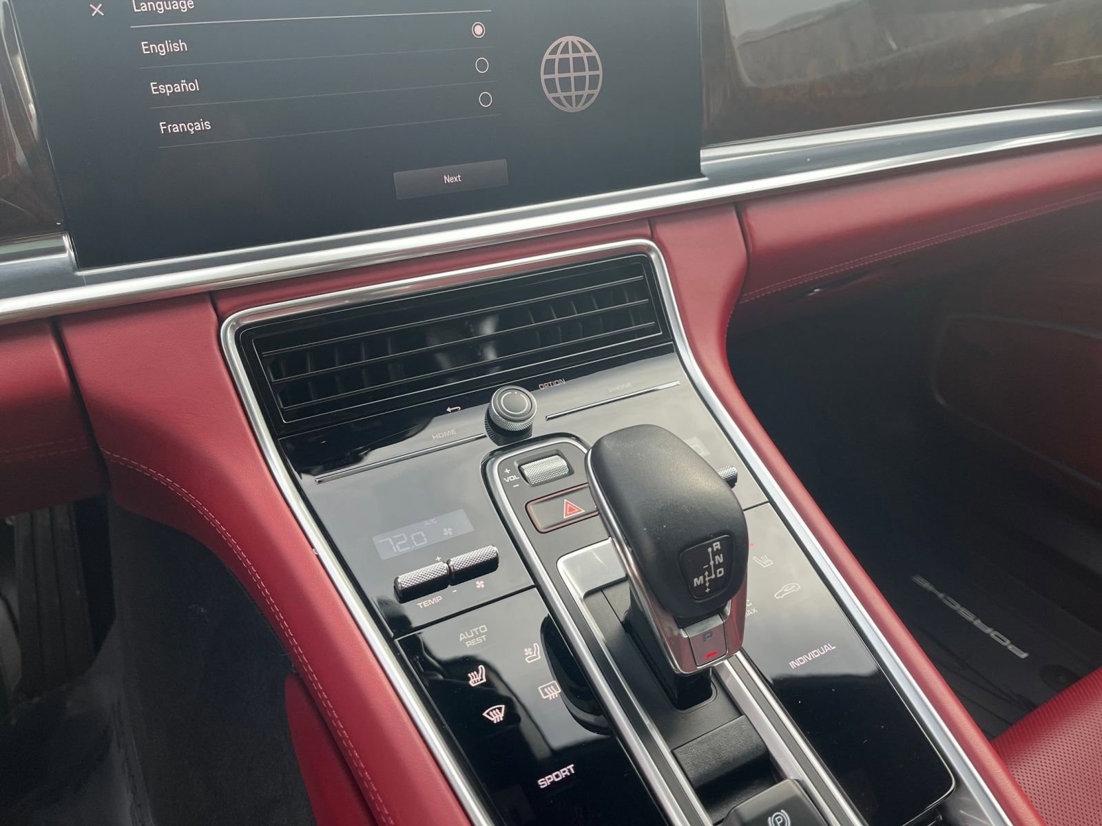 Thumbnail: 2023 Porsche Panamera - 17