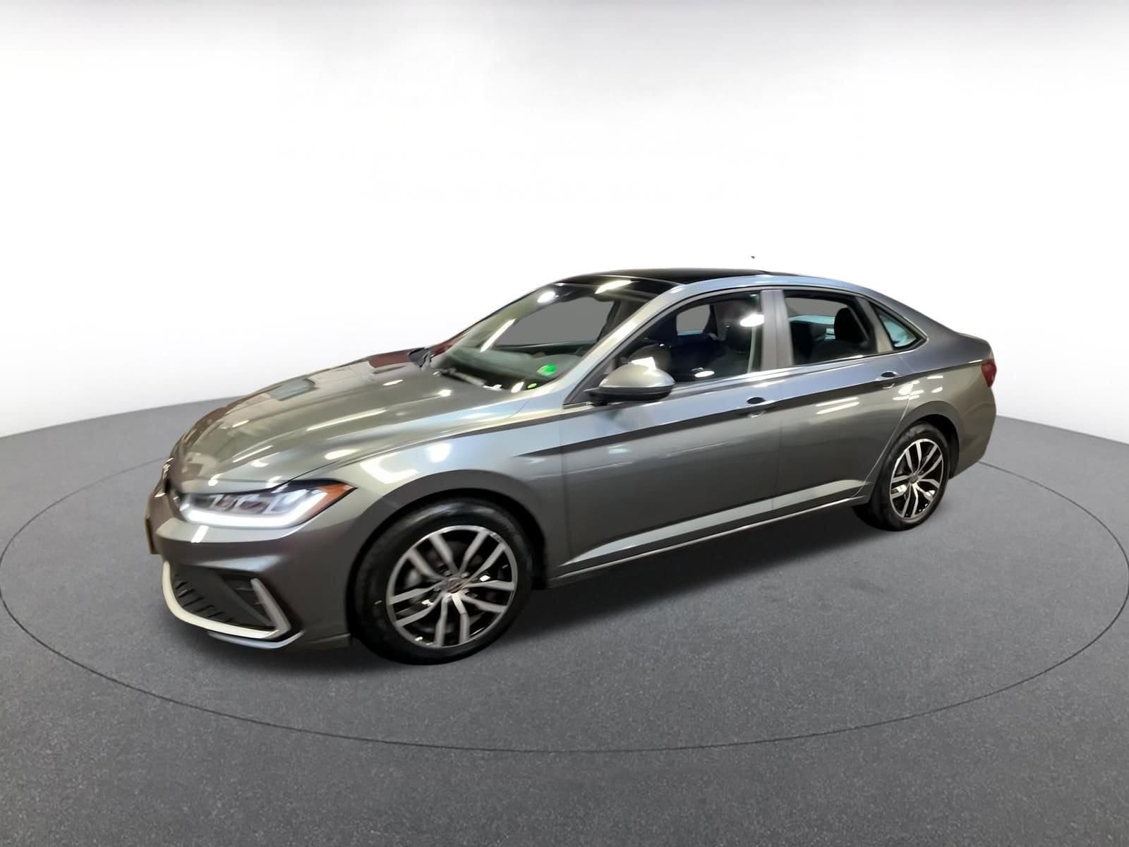 Thumbnail: 2025 Volkswagen Jetta - 9