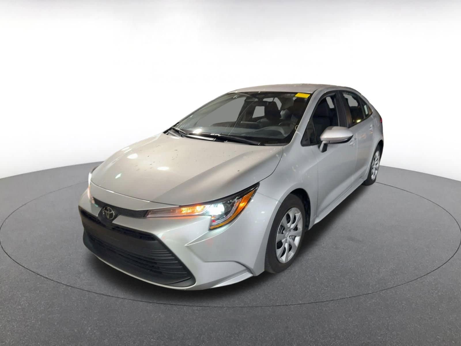 Thumbnail: 2025 Toyota Corolla - 3