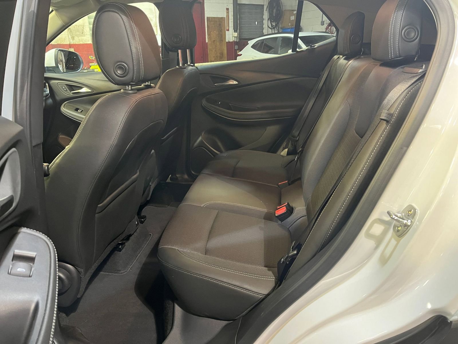 Thumbnail: 2025 Buick Encore GX - 24