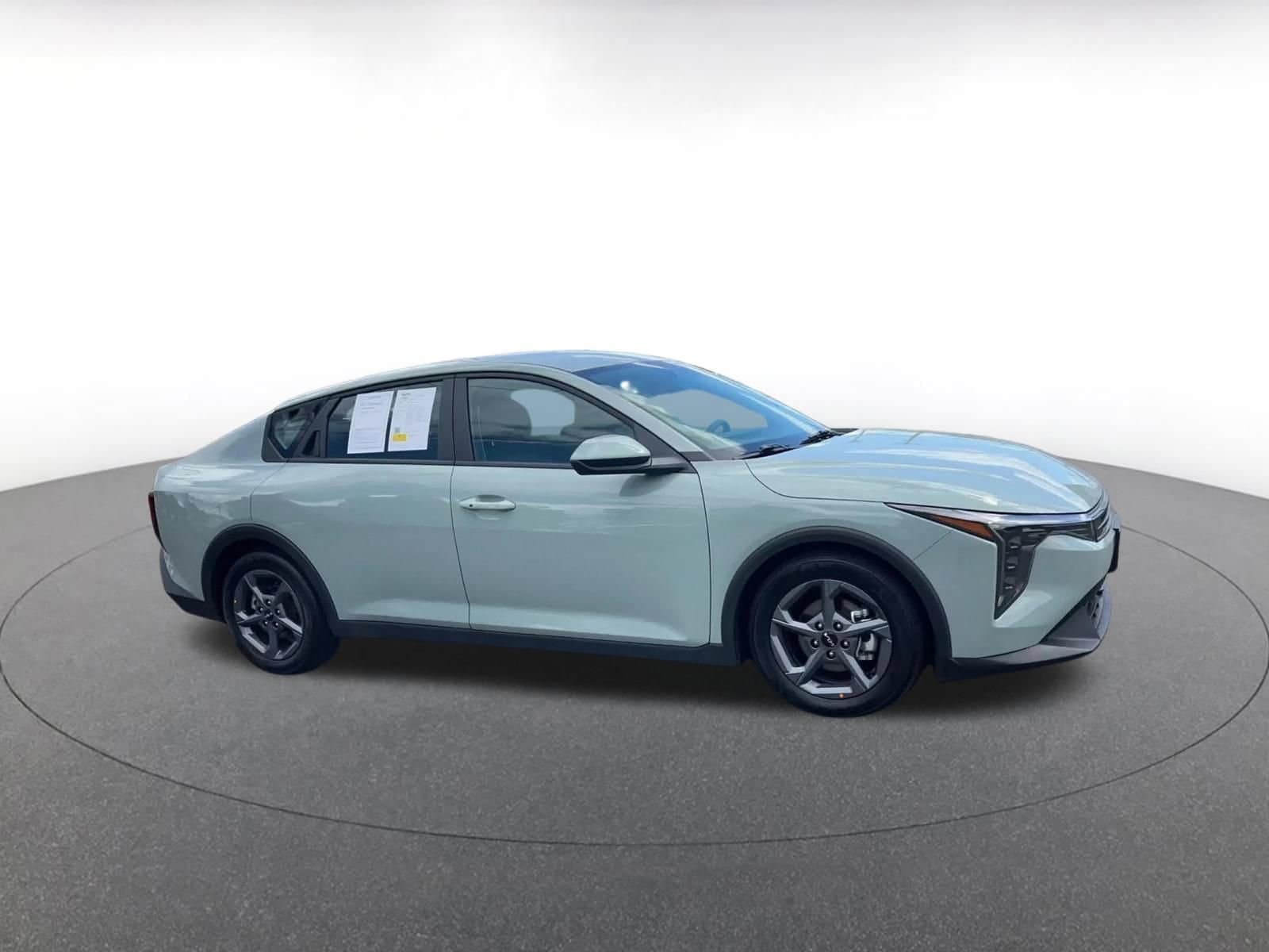 Thumbnail: 2025 Kia K4 - 2