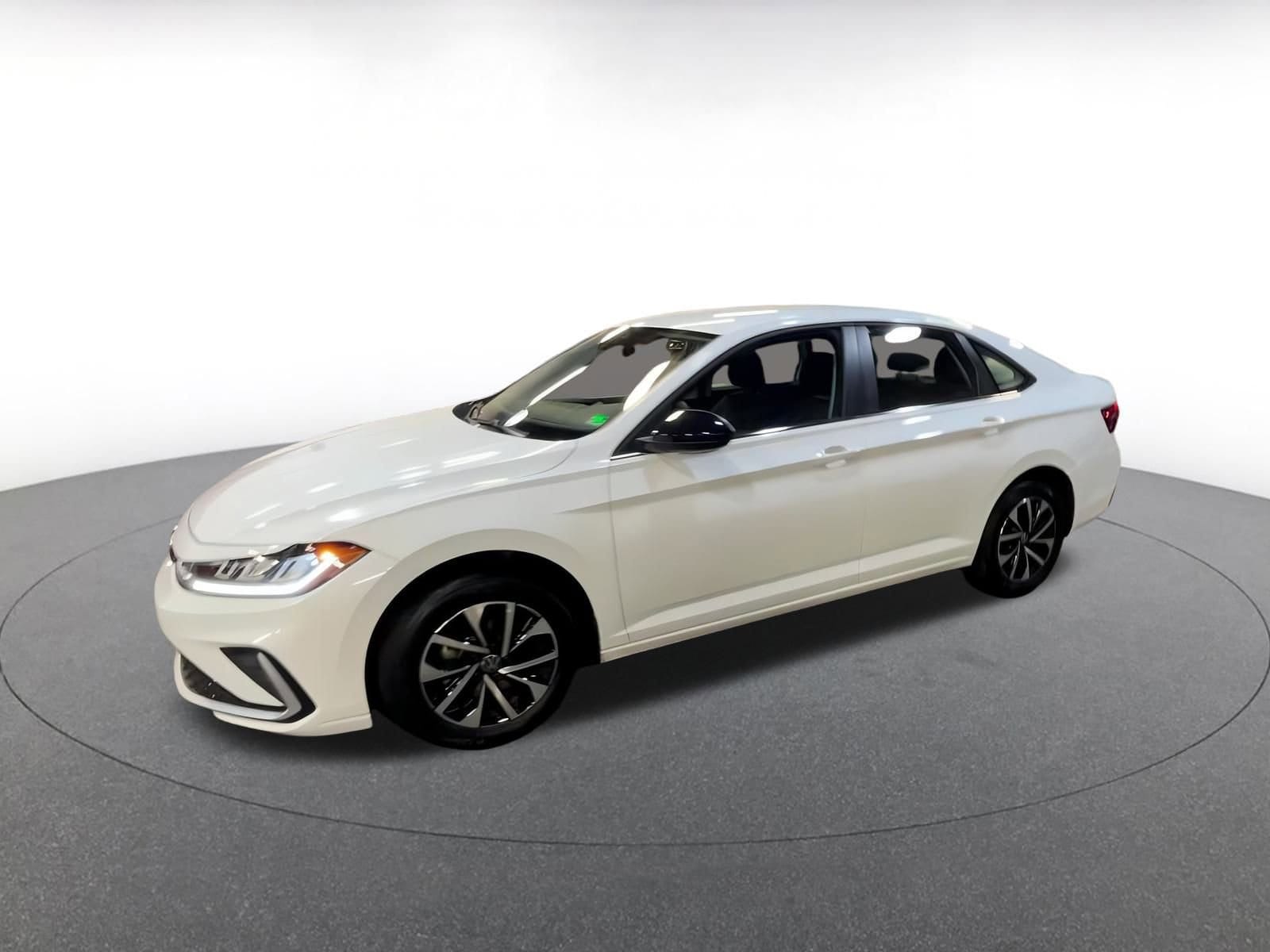 Thumbnail: 2025 Volkswagen Jetta - 8