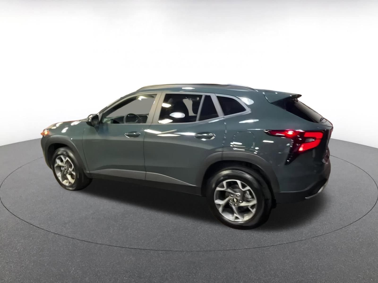 Thumbnail: 2025 Chevrolet Trax - 10