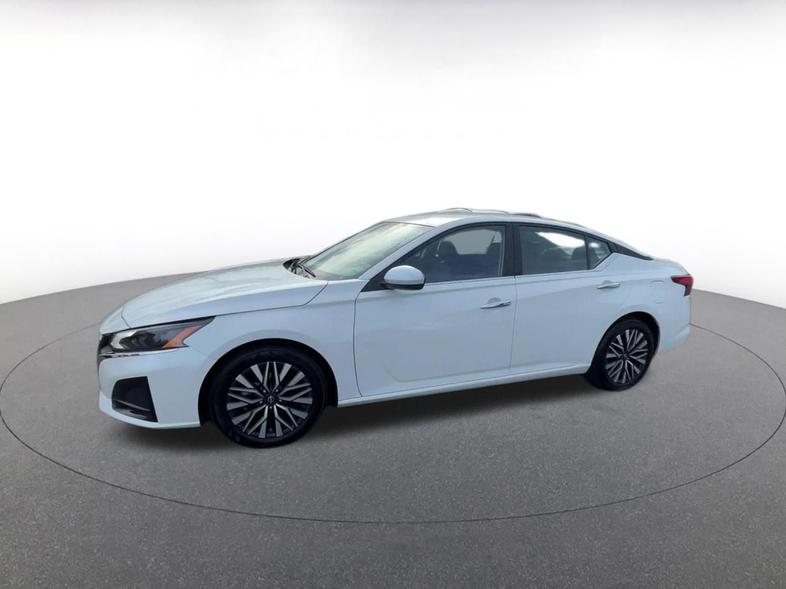 Thumbnail: 2024 Nissan Altima - 7