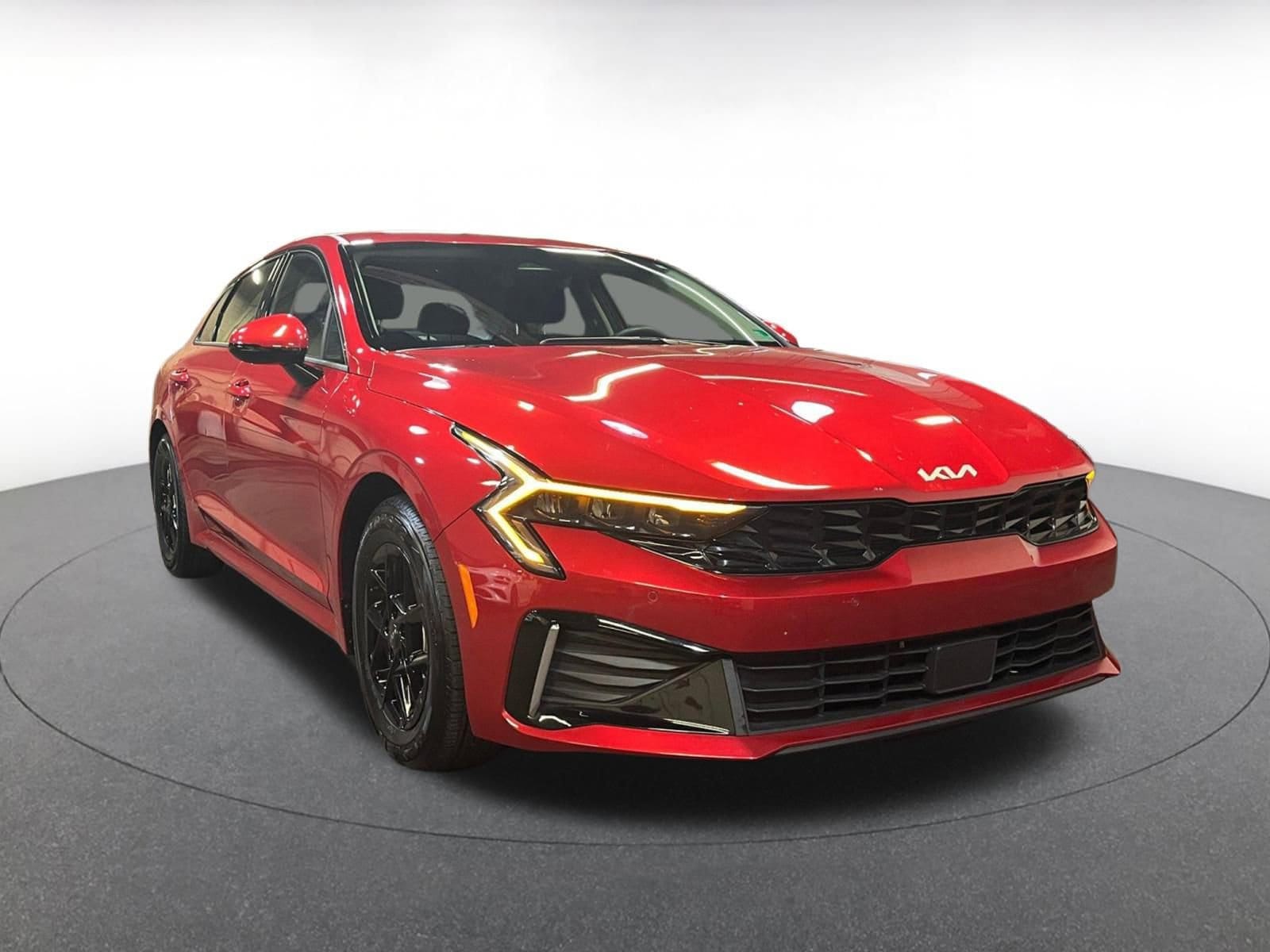 Thumbnail: 2025 Kia K5 - 1