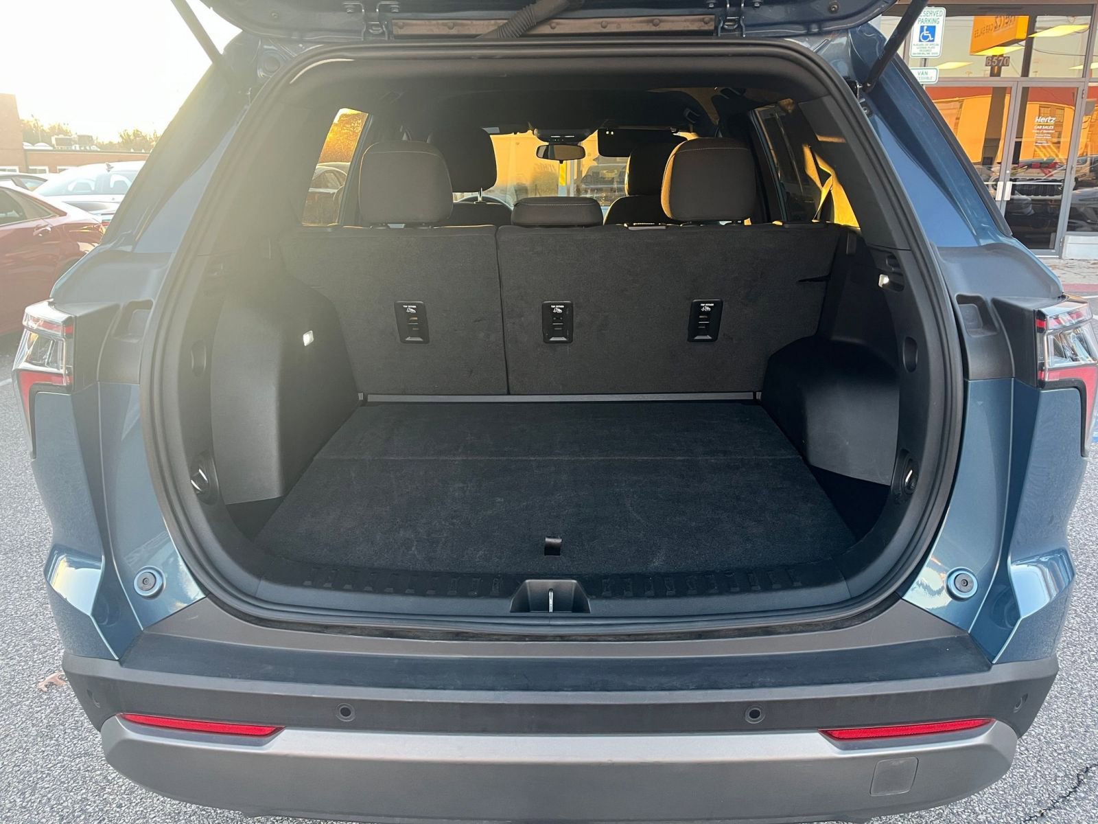 Thumbnail: 2025 Chevrolet Equinox - 31