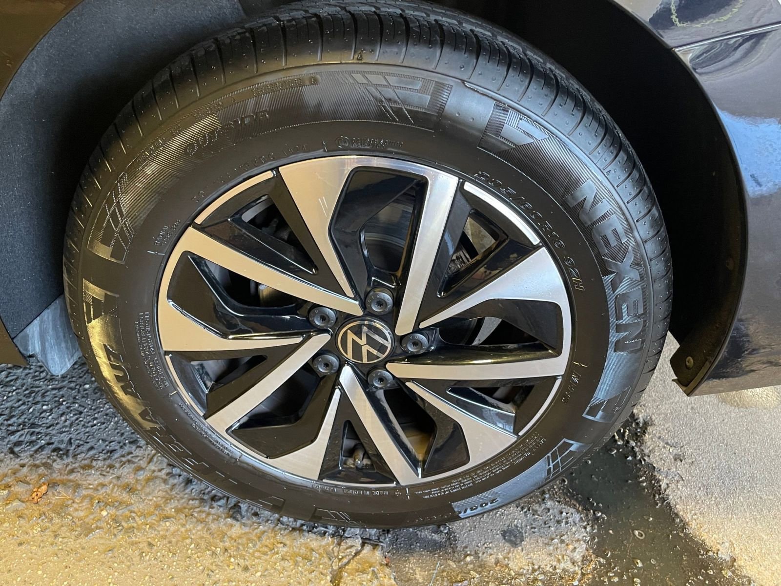 Thumbnail: 2025 Volkswagen Jetta - 28