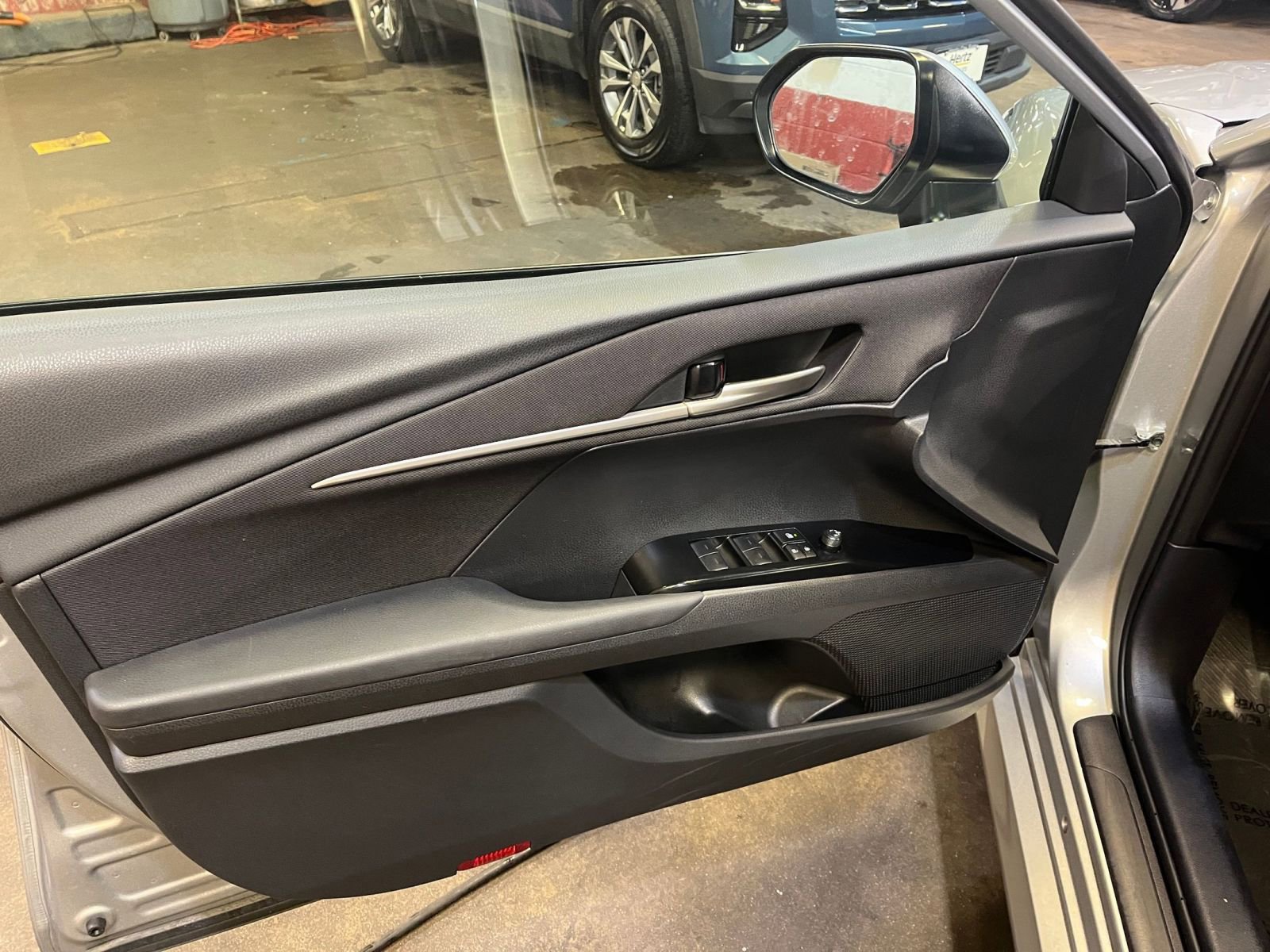 Thumbnail: 2025 Toyota Camry - 20