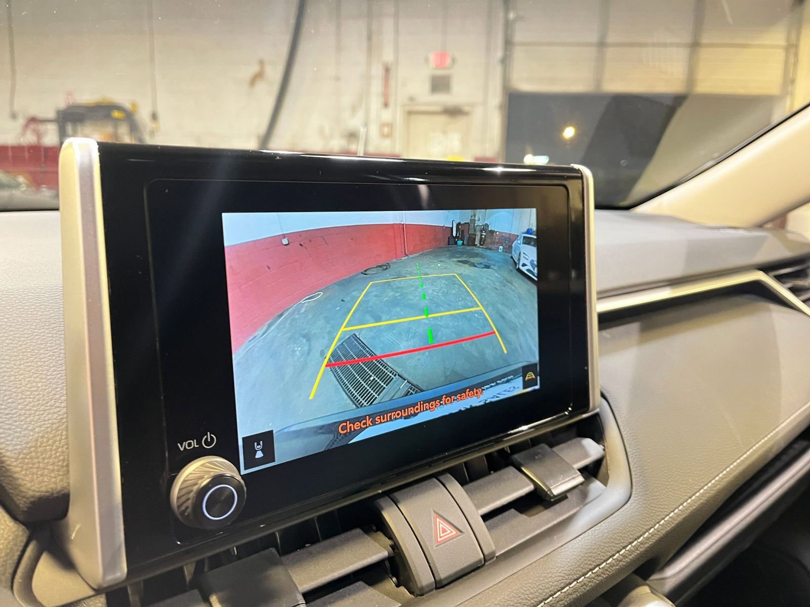 Thumbnail: 2025 Toyota RAV4 - 17