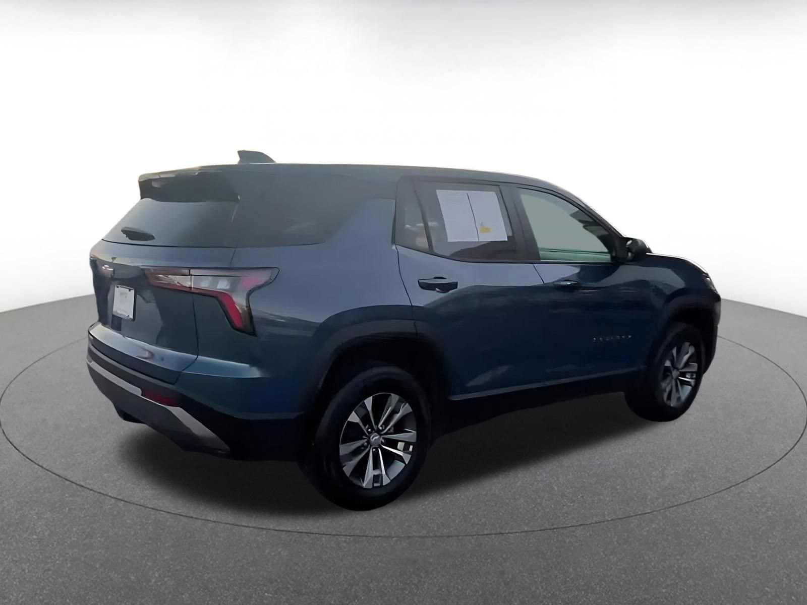 Thumbnail: 2025 Chevrolet Equinox - 14