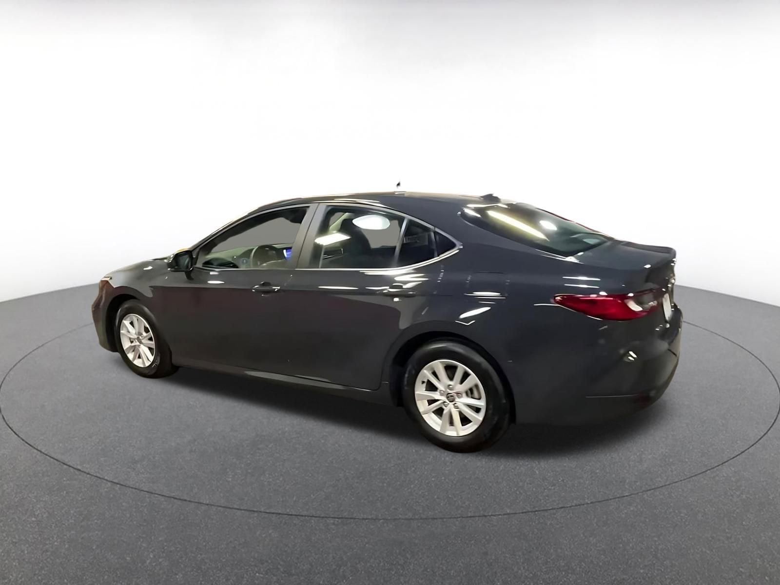 Thumbnail: 2025 Toyota Camry - 10