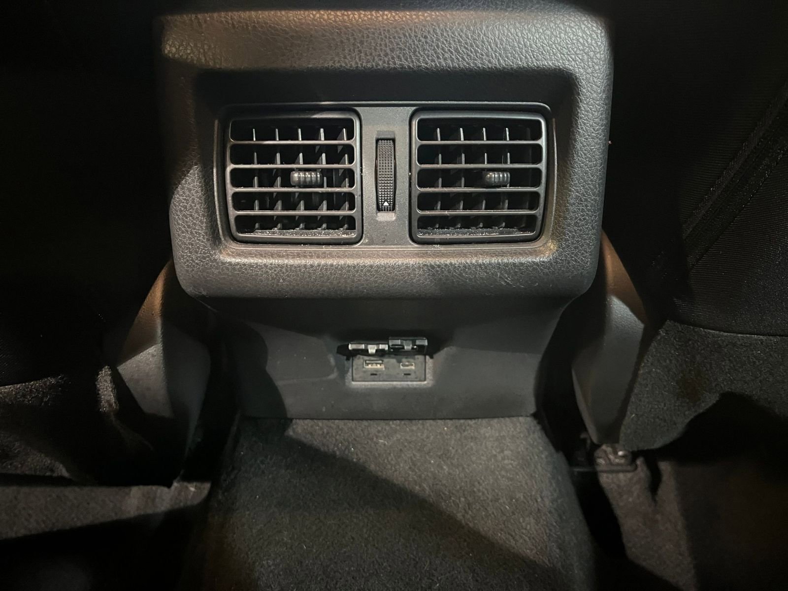 Thumbnail: 2025 Toyota Camry - 23