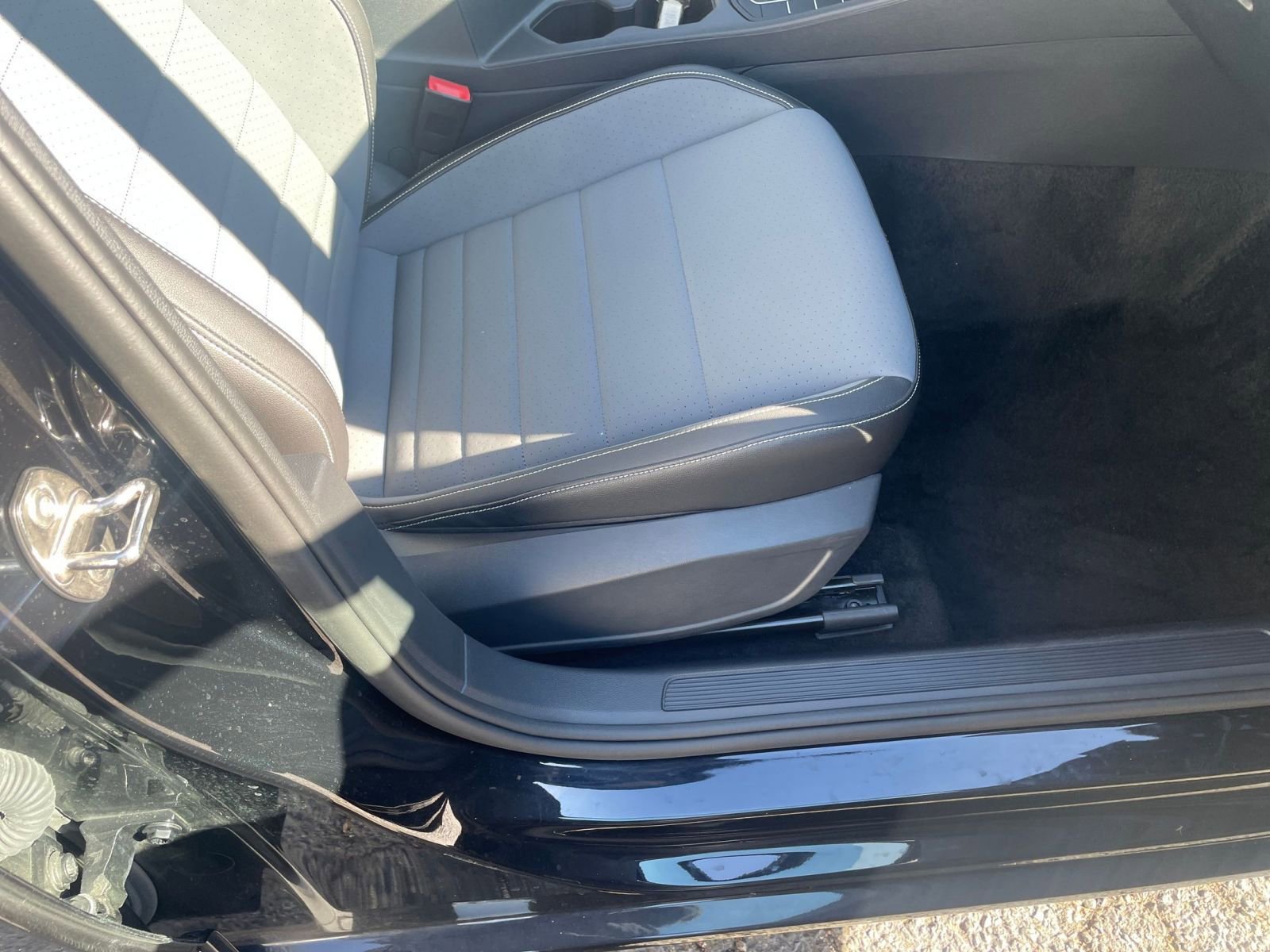 Thumbnail: 2025 Volkswagen Jetta - 27