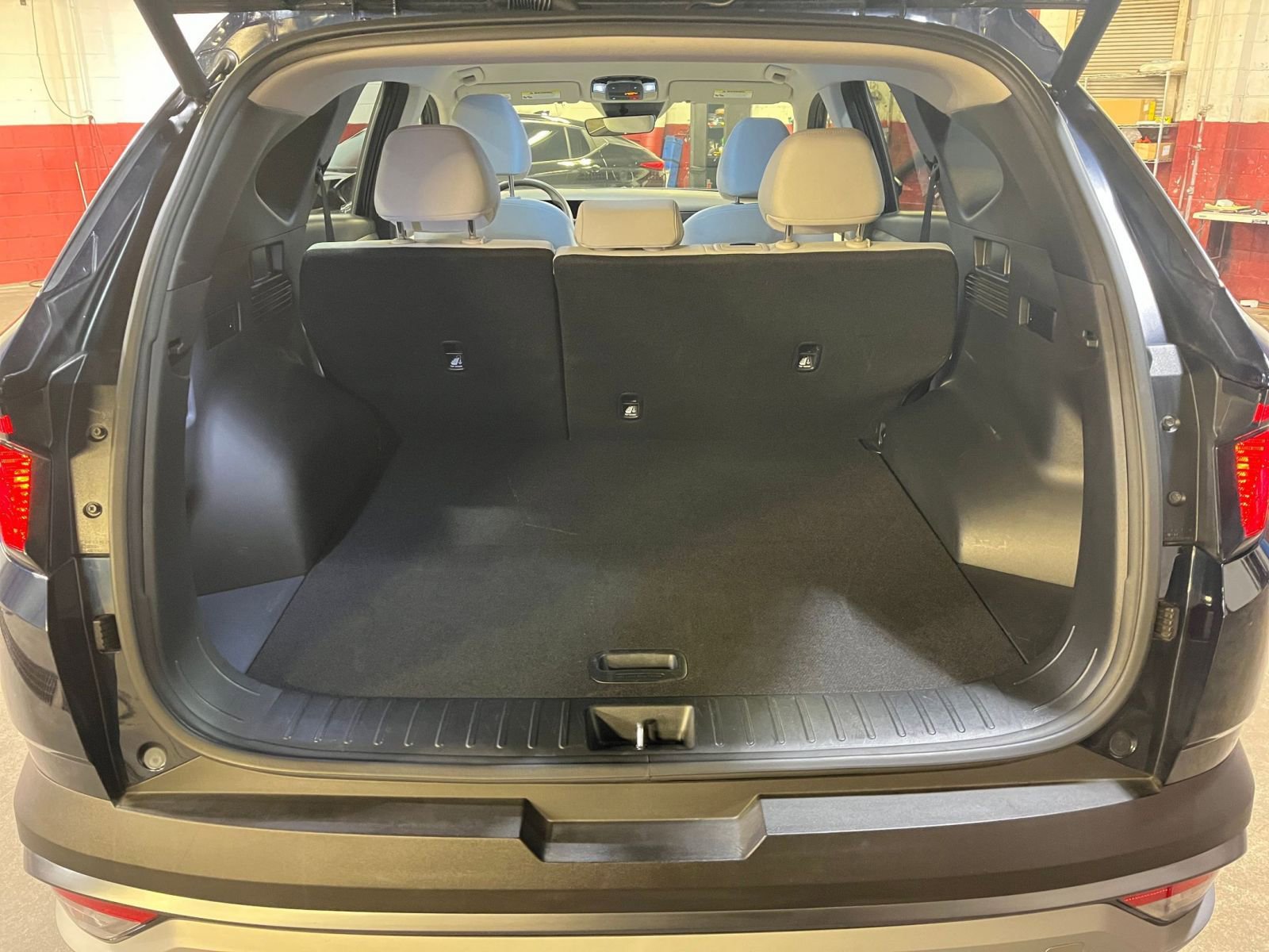 Thumbnail: 2025 Hyundai Tucson - 33